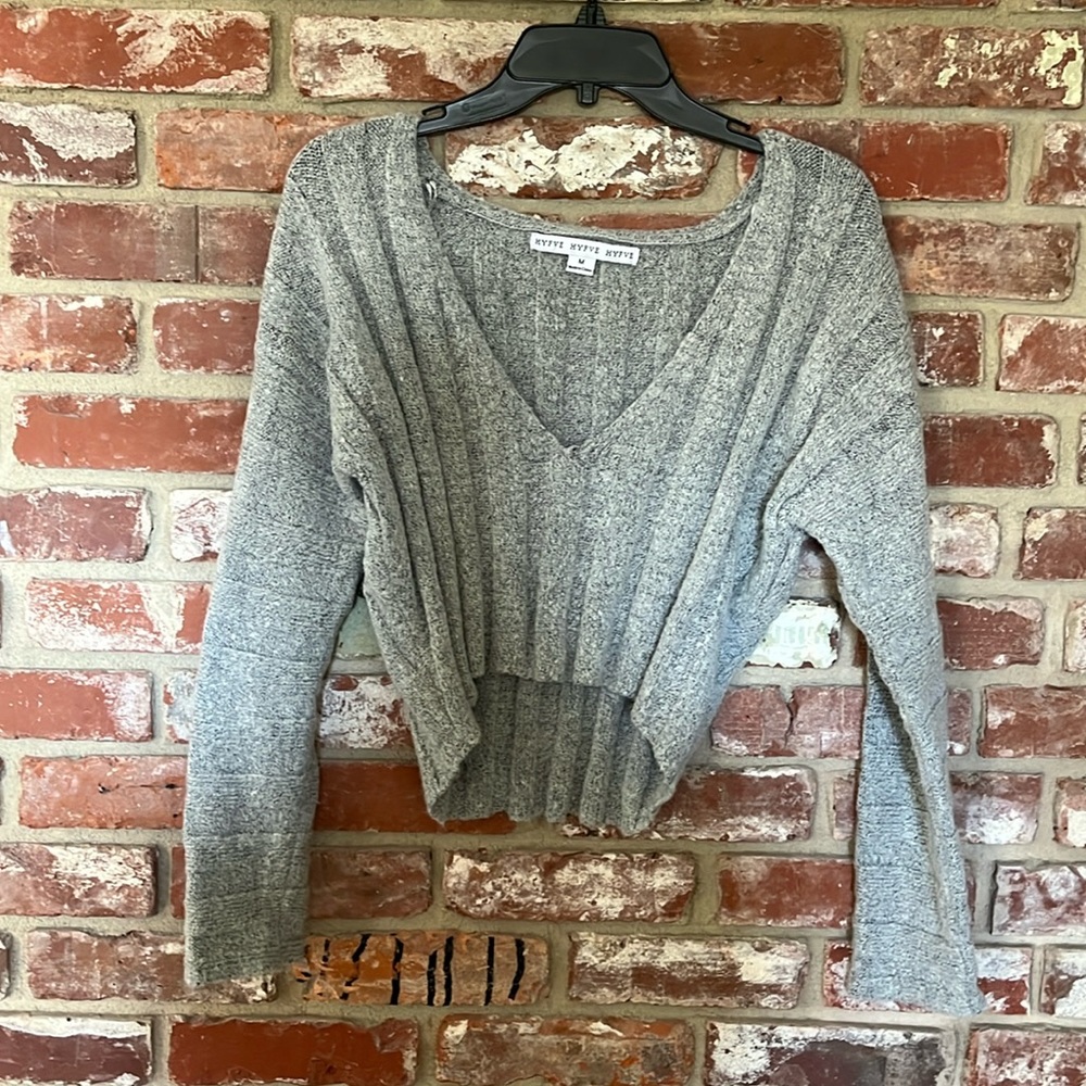 Cropped grey sweater